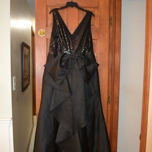 Adrianna Papell Black Sequin Mikado Gown Size 16 NWT